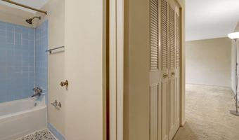 8300 TOBIN Rd 23, Annandale, VA 22003