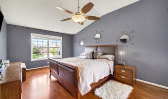 5 Lancaster Ct, Algonquin, IL 60102