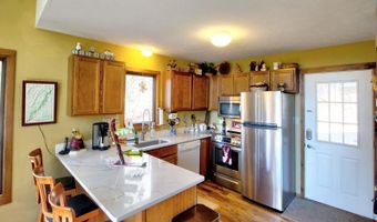 51 FORREST St, Basye, VA 22810