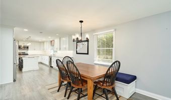 1085 Salton Dr, Akron, OH 44333