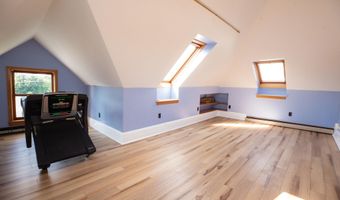 293 State St, Bangor, ME 04401