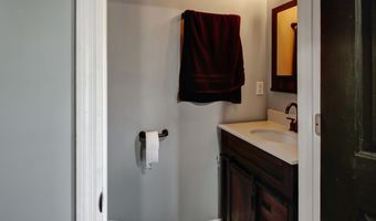 174 Poplar St, Benton, TN 37307