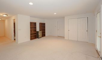 4 Bow Center Rd F2, Bow, NH 03304