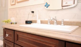 527 8th Ave, Belmar, NJ 07719