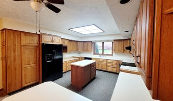 239 Glenbrook Ln, Avon, IN 46123