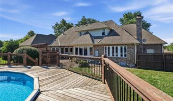 15586 Cedar Ln, Basehor, KS 66007