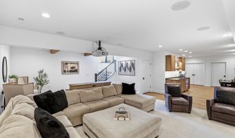 2100 Golfview Dr, Auburn, IN 46706