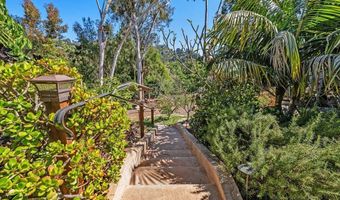 9865 Edgelake Dr, La Mesa, CA 91941