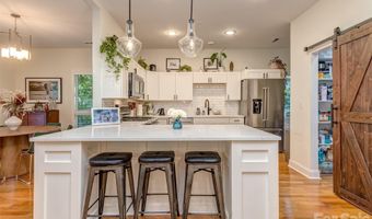 1221 Kennon St, Charlotte, NC 28205