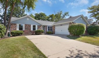 1440 Cedar Bluff Dr, Ballwin, MO 63021