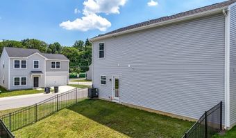 677 Crossings Ln, Akron, OH 44320