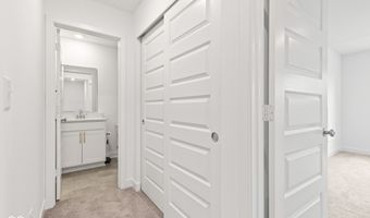 7239 Governors Row, Avon, IN 46123