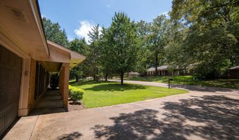 60 Summit Ridge Dr, Brandon, MS 39042