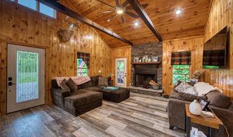 305 Griffin Ln, Allardt, TN 38504