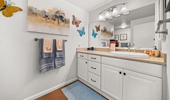 2815 NW EASTWAY Ct, Beaverton, OR 97006