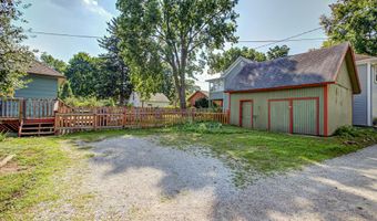 218 E 7th St, Ames, IA 50010
