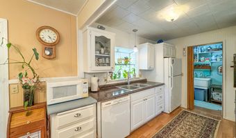 99005 W FREEMAN Ln, Brookings, OR 97415