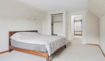 1738 South Rd, Bradford, VT 05033