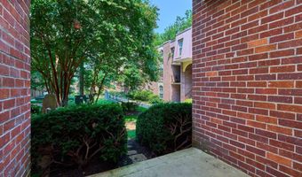 8302 TOBIN Rd 11, Annandale, VA 22003