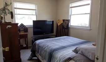 16 Chesapeake Ct, Barnegat, NJ 08005