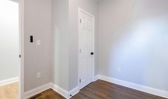 820 N MONROE St, Baltimore, MD 21217