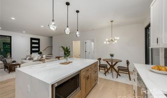 47 Scott Meadows Dr, Asheville, NC 28806