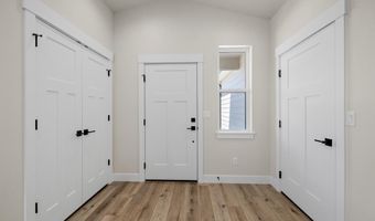 4051 SADDLEBACK Ln, Cheyenne, WY 82001