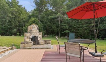 32 S V Ln, Augusta, ME 04330