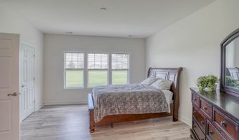 122 Waterside Dr, Bridgeville, DE 19933