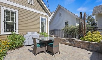 8 Hamlet Row, Beaufort, SC 29906