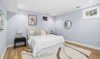 3418 RESERVOIR Rd NW, Washington, DC 20007