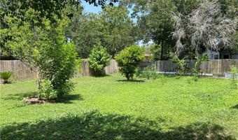905 Franco Dr, Alice, TX 78332