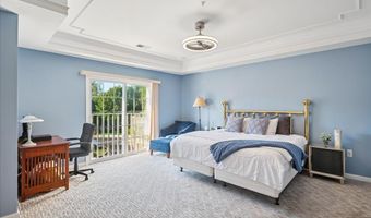 28 N De Baun Ave 208, Airmont, NY 10901