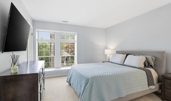 2600- F S ARLINGTON MILL Dr F, Arlington, VA 22206