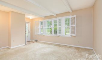 352 Cedar Ln, Arden, NC 28704