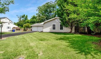 15710 PRESSWICK Ln, Bowie, MD 20716