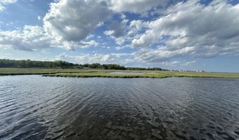 230 N Bay Dr, Bayville, NJ 08721