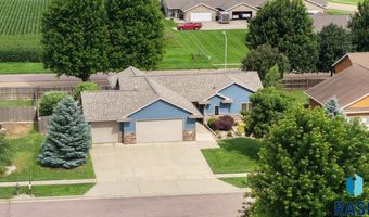 212 S Augusta Ave, Brandon, SD 57005