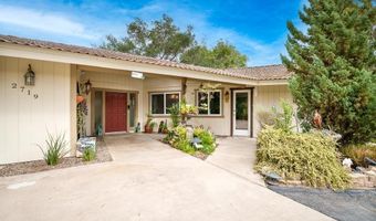 2719 Via Del Robles, Fallbrook, CA 92028