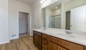 723 W Spaniel Dr, Ann Arbor, MI 48108
