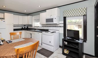 526 SW Walnut St, Ankeny, IA 50023