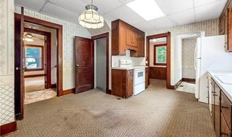 213 W 2nd St, Alma, MO 64001