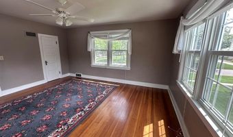 1207 8th St, Aurora, NE 68818