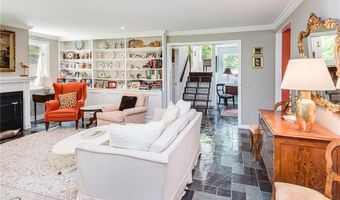 140 Connection St, Newport, RI 02840