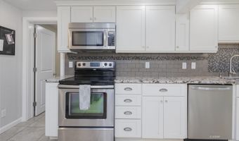 104 Sunnyside Dr, Athens, OH 45701
