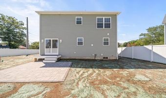7 Betsey Williams Dr, Warwick, RI 02889