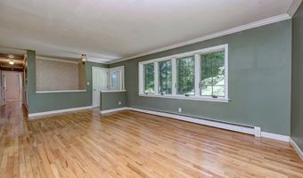 128 Cedar Ln, Beacon Falls, CT 06403