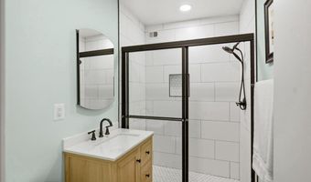 55 SKYHILL Rd 101, Alexandria, VA 22314