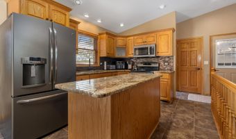 38397 Richmond Heights Dr, Aberdeen, SD 57401