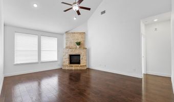 1908 Crescent St, Aledo, TX 76008